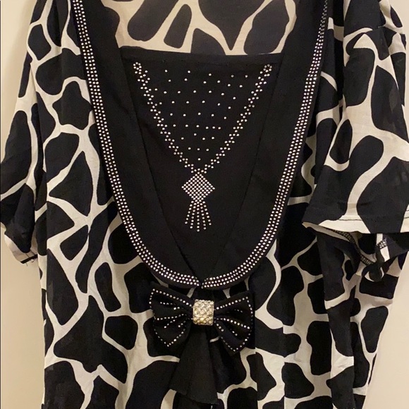 Blouse - Picture 2 of 4